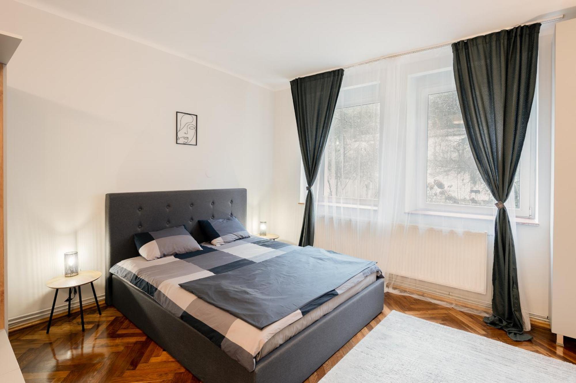 Cosy Center Apartment Брашов Экстерьер фото