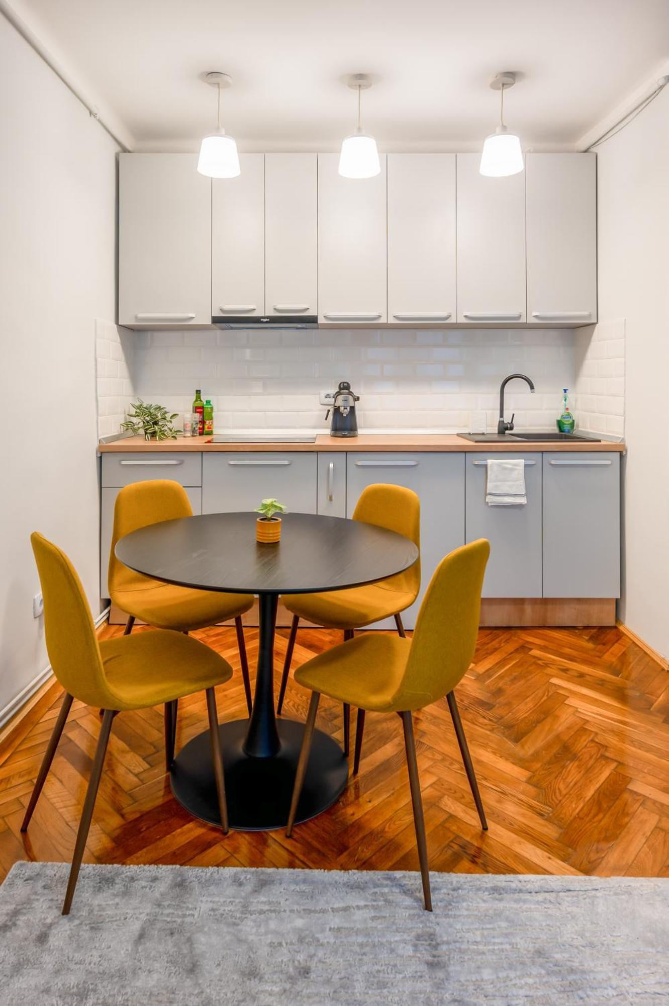 Cosy Center Apartment Брашов Экстерьер фото