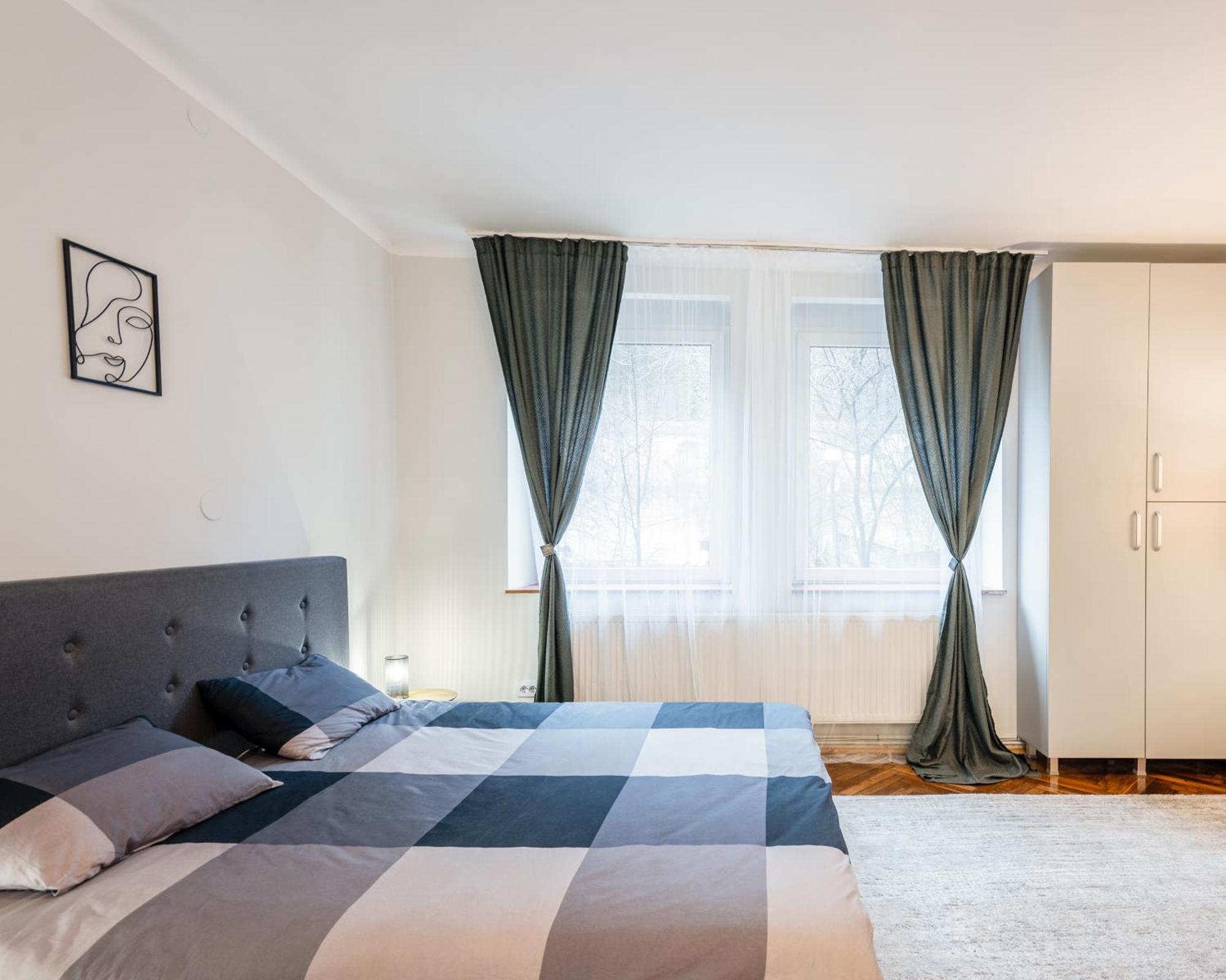 Cosy Center Apartment Брашов Экстерьер фото